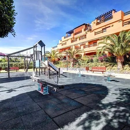 Apartman Spacious Beachfront Penthouse