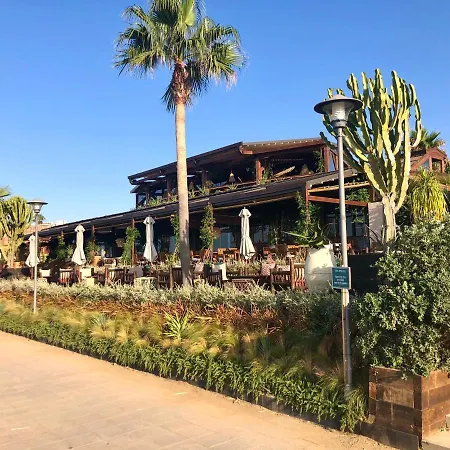 Apartman Spacious Beachfront Penthouse Estepona