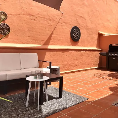 Apartman Spacious Beachfront Penthouse *